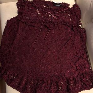 Sleeveless lace top